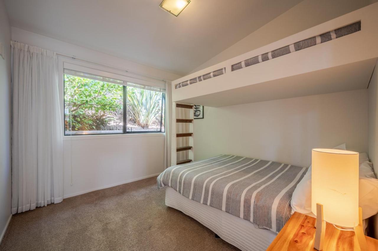 Million Dollar View - Takamatua Holiday Home Akaroa Εξωτερικό φωτογραφία